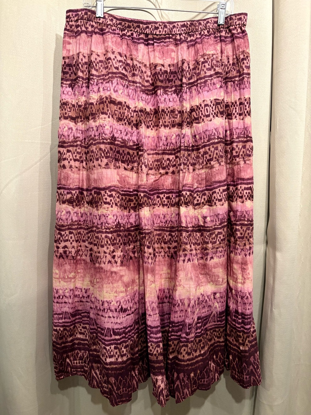 Pink Patterned Elastic-Waist Women’s Skirt by Liz & Co.